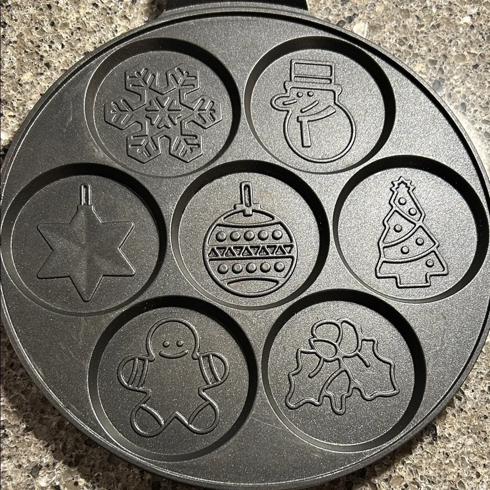 Pancakes frying pan Merry Christmas! Happy Holidays!